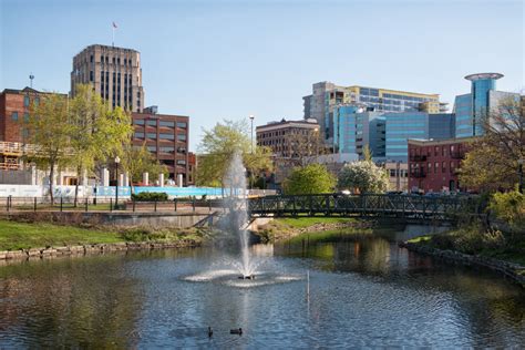 Things to do in kalamazoo. Kalamazoo, Michigan, is a vibrant city with much to offer visitors. Located in southwestern Michigan, this city boasts a rich history, outdoor recreation opportunities, and cultural attractions that make it a popular tourist destination. In this article, we’ll explore some things you can do in Kalamazoo to make the most of your trip. 