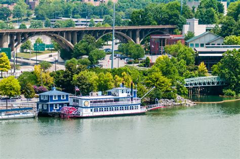 Things to do in knoxville this weekend. To help you enjoy your holiday in this exciting town, check out these top things to do in Knoxville, Tennessee. 1. Go on a scavenger hunt (from USD 12.0) Scavenger hunts are a fantastic way to explore the city’s landmarks, hidden gems, and local attractions while engaging in team-building or friendly competition. 