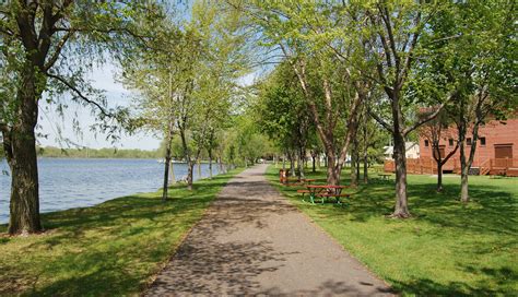 Things to do in stevens point. 4.4 (10 Votes) Trail, Park. Address: 601 Mason St, Stevens Point, WI 54481, USA. If your dog is accompanying you in the location of Stevens Point, Wisconsin, then you can certainly spend some quality time with … 