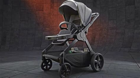 This AI powered stroller can drive itself