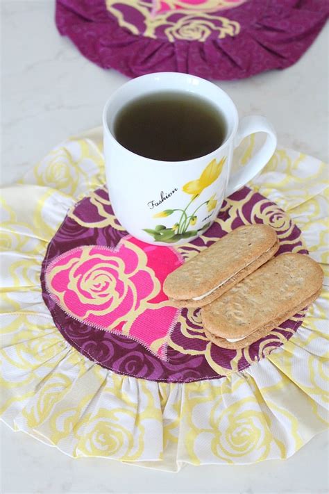 This Darling Mug Rug Pattern Is Super Easy - Easy …