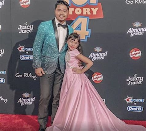 This Filipino dad designs magical Disney-inspired garments for his …