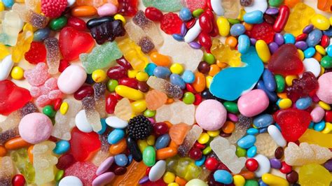 This Iconic NYC Candy Shop Will Ship Your Favorite Retro Sweets