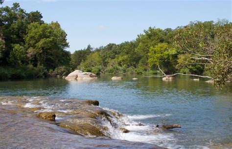 This Spring Fed River In Oklahoma Is The Perfect Spot