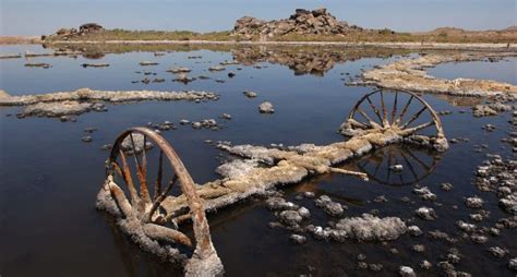 This dying lake could be the site of California's next ‘gold’ rush