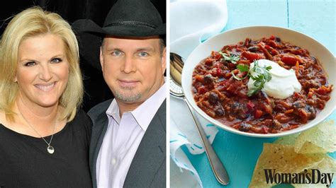 This is the chili Trisha Yearwood makes Garth Brooks