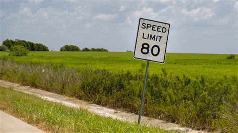This little-known rule causes speed limits to go up in Texas