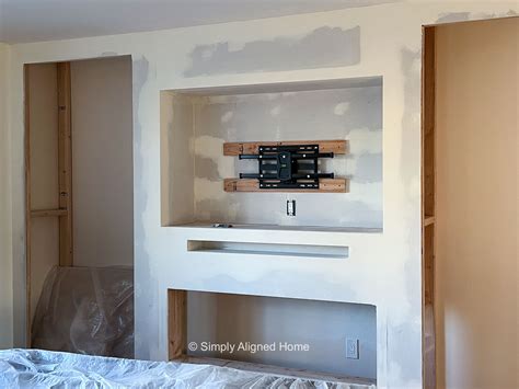 This tutorial shows how I quickly and easily framed the wall and