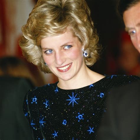 This very ’80s evening gown worn by Princess Diana just set an auction record