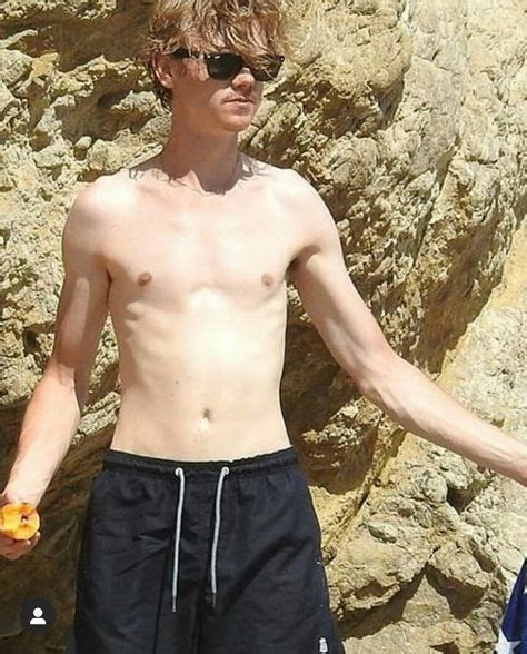 thomas brodie-sangster shirtless, thomas brodie sangster shirtless. Thomas Brodie-Sangster 10 Personal Facts, Biography, Wiki. Actor Born: May 16, 1990 (age 31 years), ….