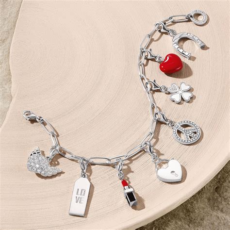 Thomas sabo. The THOMAS SABO bracelet is ideal for individual charm creations - let your imagination run wild and showcase your unique style. $39.00 - $54.00 Discover now Charm Bracelets Sort by. Most popular New in Price descending Price ascending. Filter (50) Charm bracelet $39.00 │ 2 colour variations 