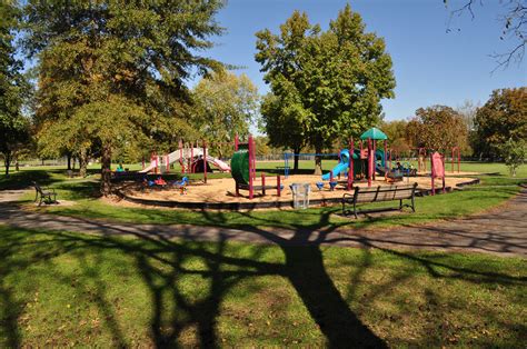 Thompson park. New Albany Parks & Recreation - Page - Thompson Park ... Thompson Park 