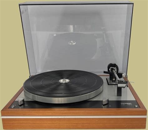 Thorens td 160 weight.  SpecificationsDrive system: Electronicslly contro...
