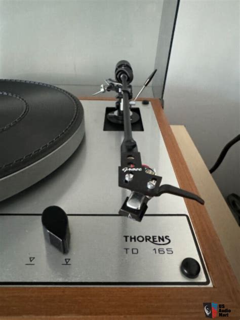 Thorens td 165 specs.  Learn setup, operation, cartridge installation & maintenance.  Manual: TD...