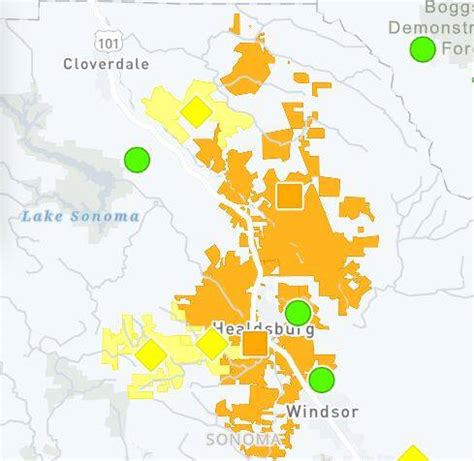 Thousands lose power in Sonoma County outages