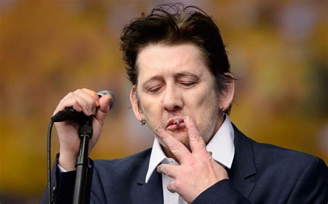 Thousands pay tribute to Pogues singer Shane MacGowan
