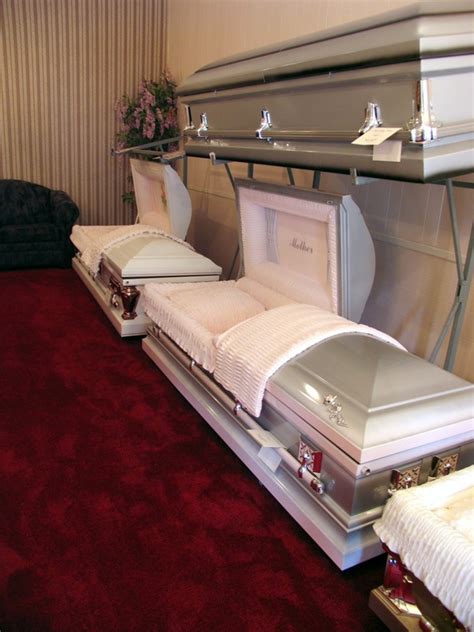 Thrash and son funeral home. Things To Know About Thrash and son funeral home. 