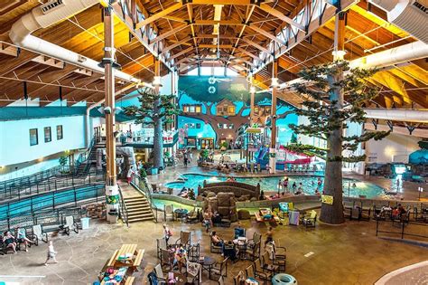 Three bears water park wi. Three Bears Resort is a year-round family resort featuring 93 guest rooms and 60 villas that offer a complete vacation without ever leaving the … 