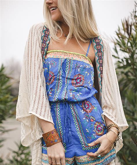 Threebirdsnest - Three Bird Nest is a family-owned and operated online shop that offers quality, curated and affordable clothing, jewelry and accessories inspired by bohemian style. Founded in 2011 by Alicia Shaffer, the company has a …