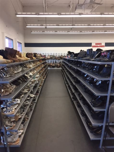 Thrift store escondido. THE SALVATION ARMY THRIFT STORE & DONATION CENTER - 56 Photos & 82 Reviews - 183 E Washington, Escondido, California - … 