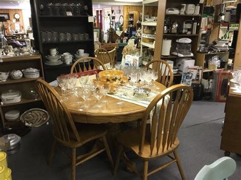 Thrift stores hiawassee ga. 1. Farm House Antiques. “This little store has a wide variety of antique items that are displayed very well!” more. 2. Hiawassee Antique Mall. “Primitive, vintage and antique finds nicely arranged. I also saw some furniture!” more. 3. Lakeview Vintage Market. 