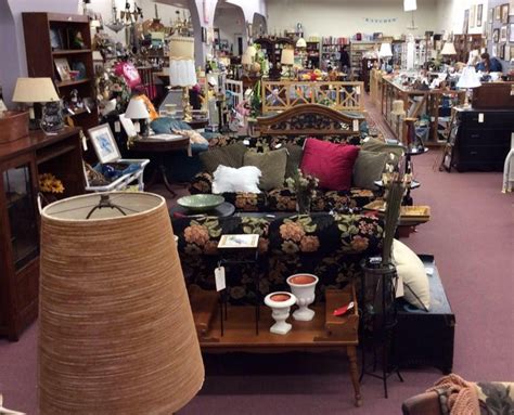 Thrift stores in providence ri. Whether you are shopping at Providence Thrift Store or donating, you are supporting our efforts to improve all lives in the community. ... Providence Ministries, Inc ... 