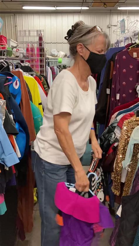 Thrifting at Karie Jean's Closet in Voorheesville
