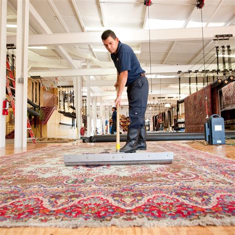 Throw rug cleaning. Yes, baking soda can be used on rugs and carpets to help remove stains. However, the popular cleaning ingredient is better suited for neutralizing odors in rugs. Sprinkle a few teaspoons of baking soda … 