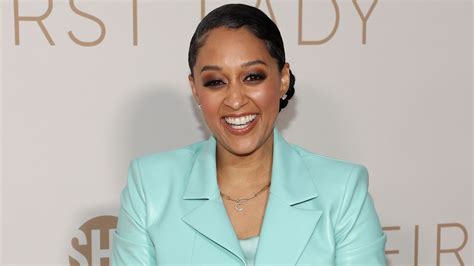 Tamera Mowry has a twin sister, Tia Mowry. Like Tamera, Tia is also an adept actress and producer. The productions, namely, Sister, Sister (1994-1990), The Hot Chick (2002), The Game (2006), Instant Mom (2013-2015), Fresh Beat Band of Spies (2015-2016), My Christmas Inn (2018), among many others are just a few of her work credits.