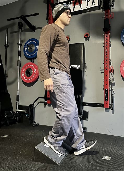 Tib bar guy. The Tib Bar Guy is dedicated to providing the most innovative equipment for all home gym and Knees Over Toes training. Our Slant Board equipment boasts high-grade materials and extreme functionality, fitting into any person’s training routine or recovery process. 
