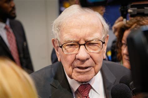 Ticker: Warren Buffett tops 2023 charity donors; Turbine tested, but no power to grid, yet