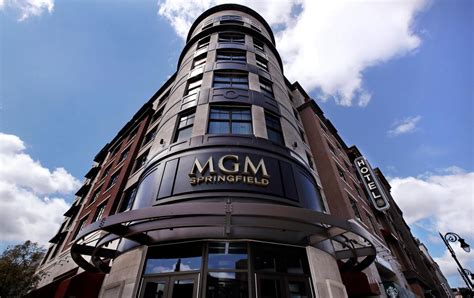 Ticker: FBI investigating MGM cybersecurity; Ultimate fighting on the stock exchange 