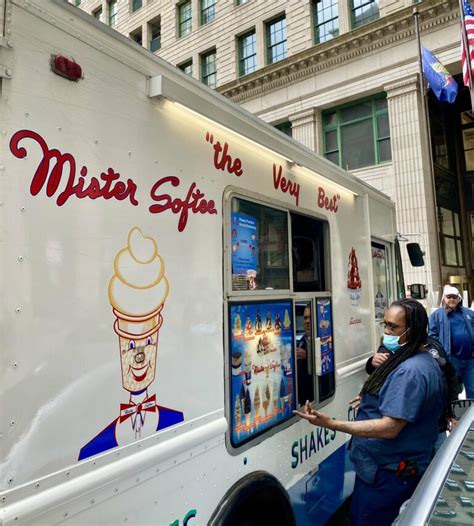 Ticker: Ice cream mogul launches ‘joint’ venture; Consumer confidence falls again