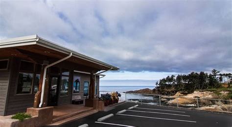 See all 3 questions. Tidal Raves Seafood Grill, 279 NW Hwy 101, Depoe Bay, OR 97341, 1031 Photos, Mon - 11:00 am - 9:00 pm, Tue - 11:00 am - 9:00 pm, Wed - 11:00 am - 9:00 pm, Thu - 11:00 am - 9:00 pm, Fri - 11:00 am - 9:00 pm, Sat - 11:00 am - 9:00 pm, Sun - 11:00 am - 9:00 pm.. 