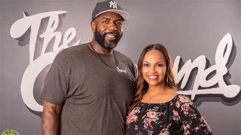 The new season of Love & Marriage: Huntsville features Kimmi and Maurice Scott, Marsau and LaTisha Scott, Melody Shari and Martell Holt, Tiffany and Louis Whitlow, as well as Destiny Payton .... 