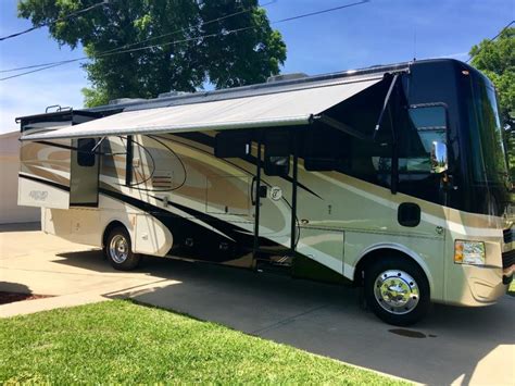 Tiffin allegro 32sa.  Between it&rsquo;s four floor plans, the Open Roa...