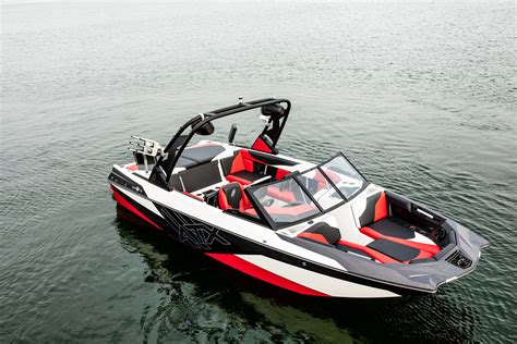 Tige boats. Fitted exclusively with engines from Pleasurecraft Marine-as are all Tigés for 2009-the RZ2 comes standard with a 343-horsepower 5.7-liter V-8. Measuring 22 feet long and 8 feet, 6 inches wide, the RZ2 weighs in at 4,150 pounds and carries 48 gallons of fuel. Factory literature says there is seating for 15-and the wide pickle-forked bow area ... 