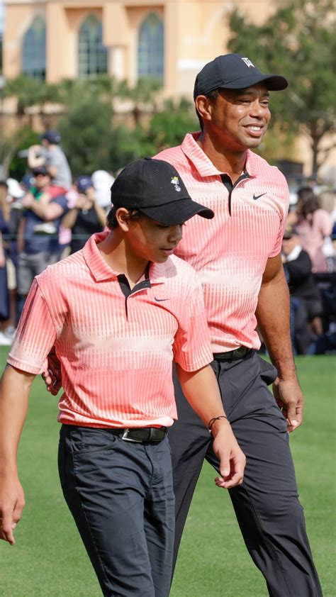 Tiger Woods and son hobble to a 59, two back of Team …