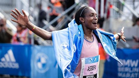 Tigst Assefa shatters the women’s marathon world record by more than 2 minutes in Berlin
