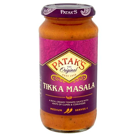 Tikka sauce. Spread a layer of pizza sauce over the dough, leaving a crust around the edges. 5. Sprinkle half of the shredded mozzarella over the sauce, followed by the cooked … 