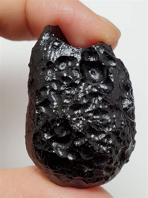 Tektite is a fantastic mental stone, encouraging us to become lifelong learners and to seek knowledge in every stage and aspect of our lives. . Tiktita