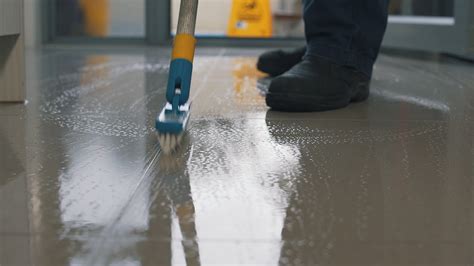 Wall, Ceiling & Floor Cleaning Services