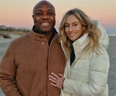 Jan 22, 2024 · CHARLESTON, S.C. (WCIV) — Tim Scott announced his engagement Sunday in a Facebook post. The post read: She said YES.Mindy, thank you for making me the luckiest man in the world.“He who finds a ...