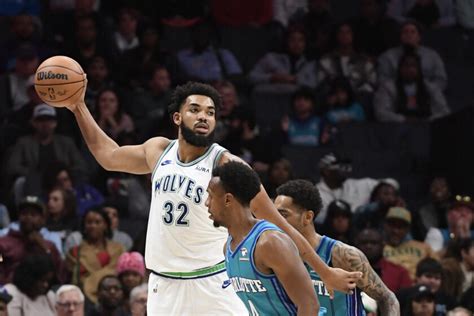 Timberwolves find way to hold off Charlotte