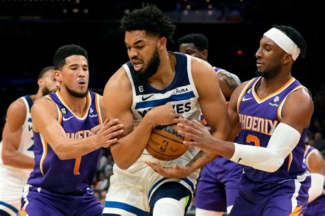 Timberwolves struggling to maintain offensive rhythm with star players