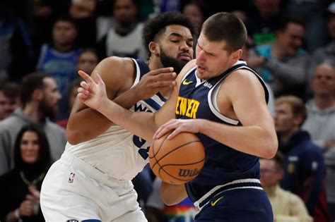 Timberwolves take down defending champion Nuggets to get back to .500