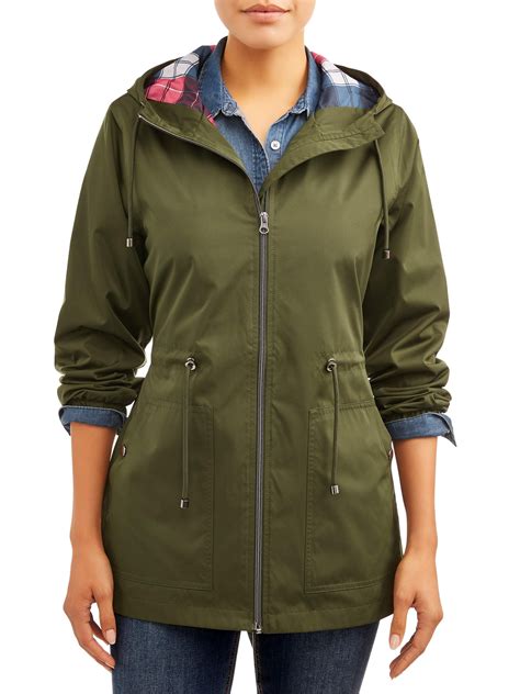 Show off your instinctively good taste with this Time and Tru Women's Quilted Jacket. Perfectly light for all day comfort. Features an easy fit silhouette with front patch pockets to hold your everyday essentials on the go. The perfect layering piece and for all seasons. Pair with a great pair of high-wasted jeans to complete the look! . 