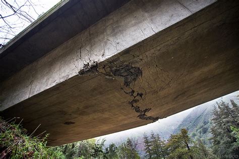 Time-lapse video shows cracked Big Sur bridge being rebuilt