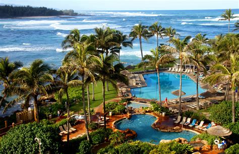 2.2 mi from city center, Honolulu, O'ahu, HI, United States. DoubleTree by Hilton Alana - Waikiki Beach provides 3-star accommodation in Honolulu. It is conveniently located for those wishing to visit local attractions. $221. Avg. per night. View Deals. . 