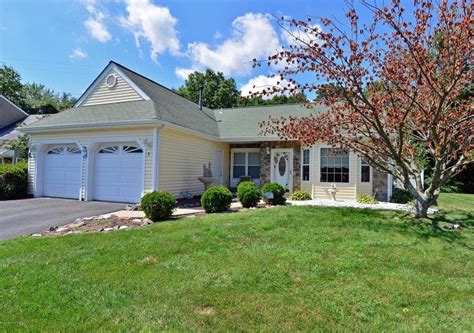 Tinton falls homes for sale. For Sale - 24 Gallant Fox Rd, Tinton Falls, NJ - $1,699,000. View details, map and photos of this single family property with 6 bedrooms and 6 total baths. MLS# 22404909. 
